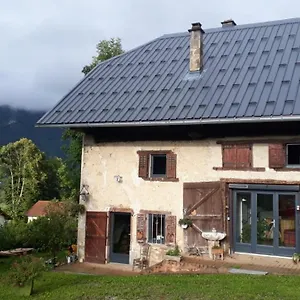  Hébergement de vacances Les Praz France